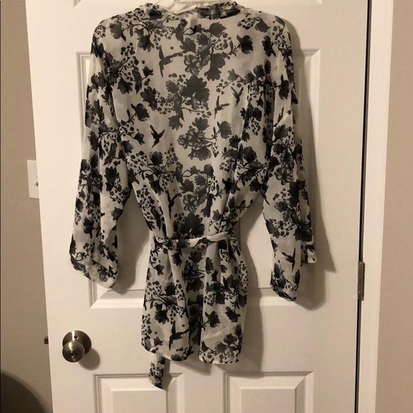 Floral duster - Picture 2 of 2